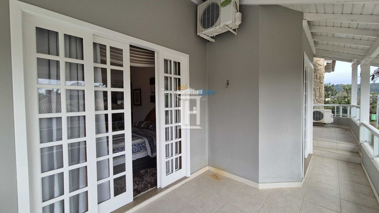 Casa para aluguel de temporada em Florianopolis (Jurerê Internacional)
