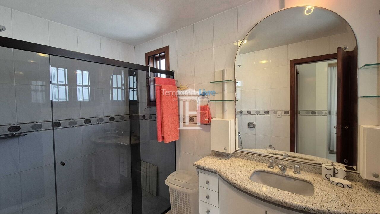 Casa para aluguel de temporada em Florianopolis (Jurerê Internacional)
