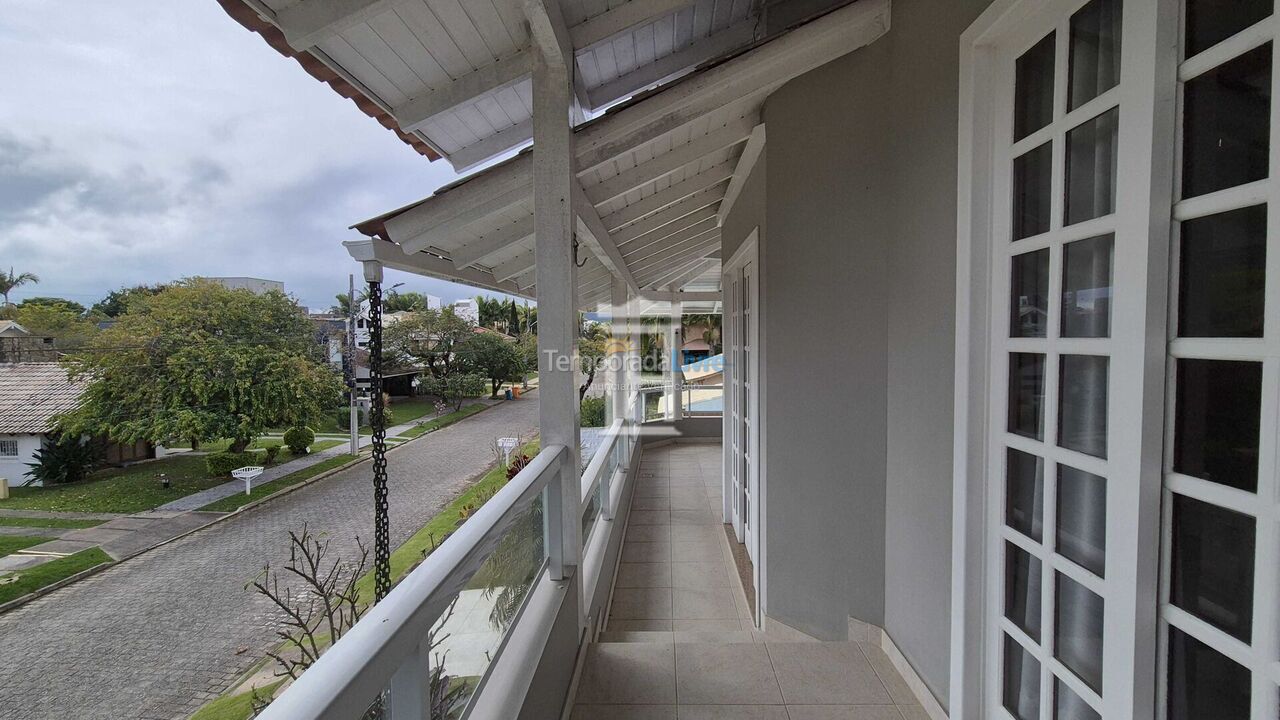 Casa para aluguel de temporada em Florianopolis (Jurerê Internacional)