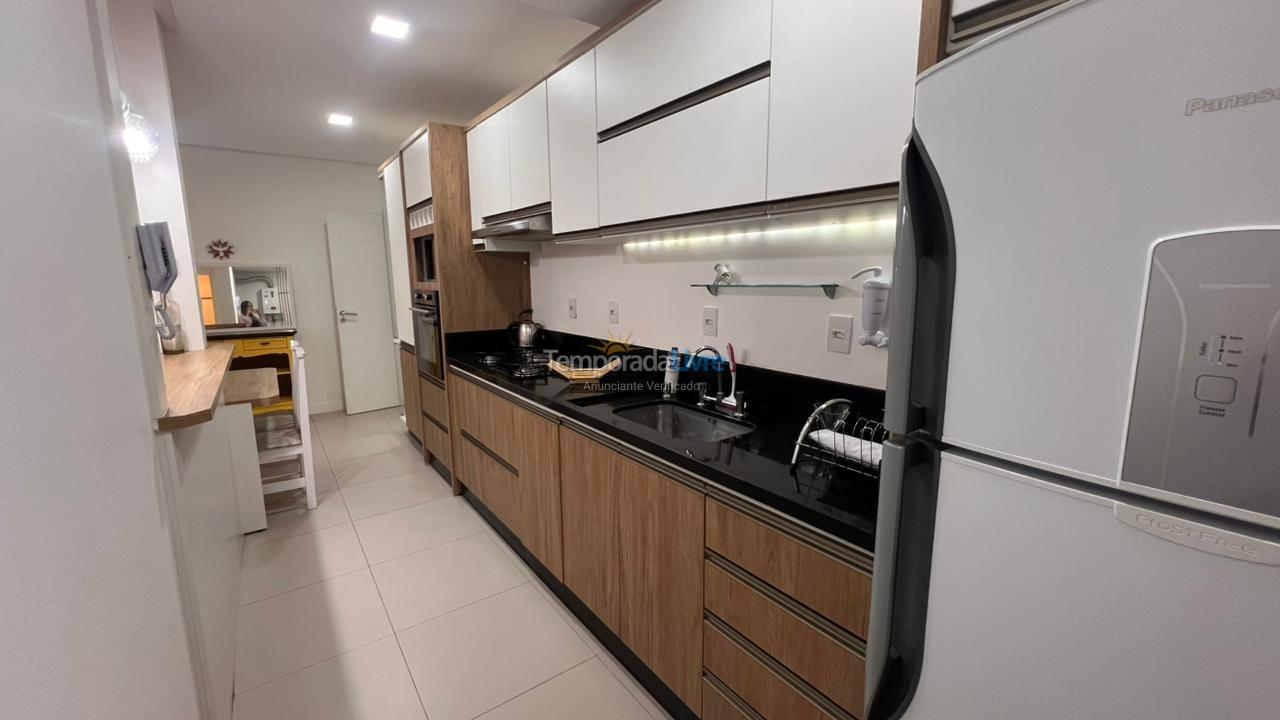 Apartamento para aluguel de temporada em Florianopolis (Praia dos Ingleses)