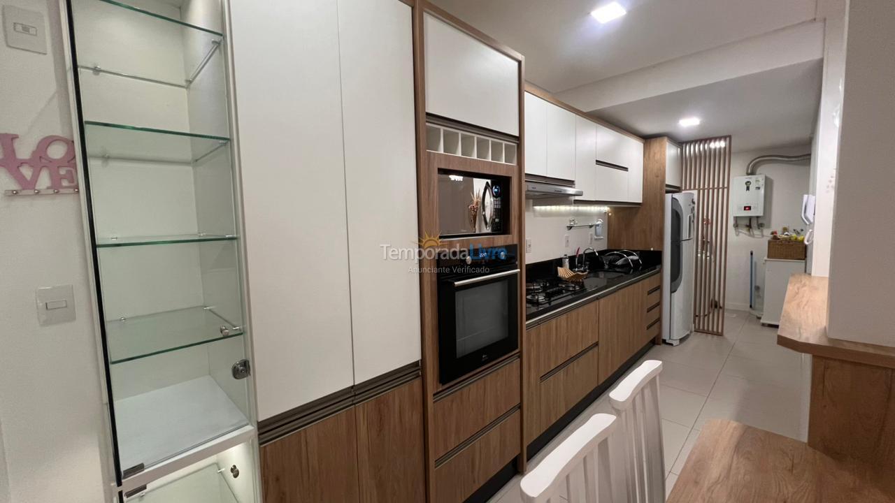 Apartamento para aluguel de temporada em Florianopolis (Praia dos Ingleses)