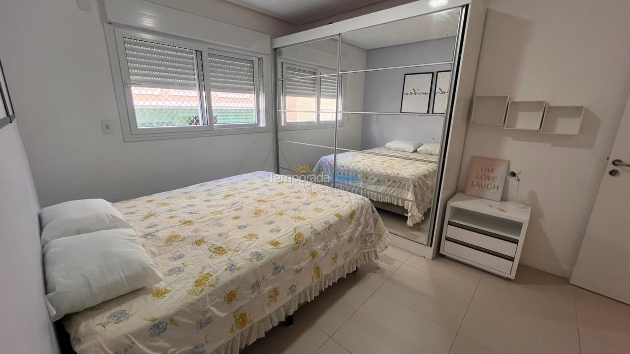 Apartamento para aluguel de temporada em Florianopolis (Praia dos Ingleses)