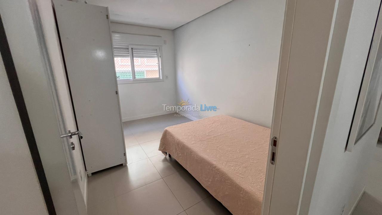 Apartamento para aluguel de temporada em Florianopolis (Praia dos Ingleses)