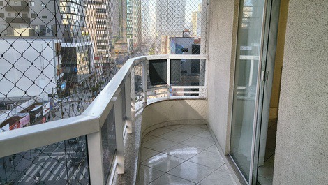 Sacada com churrasqueira