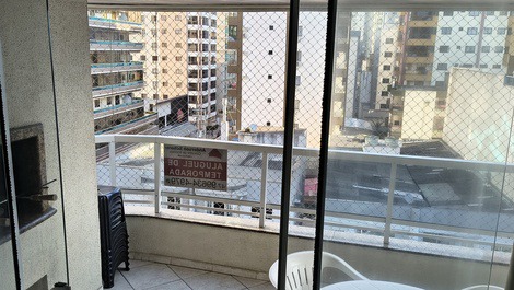 Sacada com churrasqueira