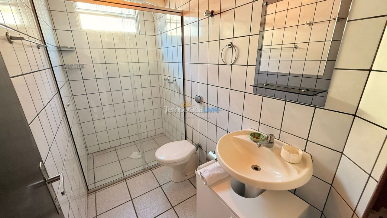 Apartamento para aluguel de temporada em Bombinhas (Praia de Bombas)