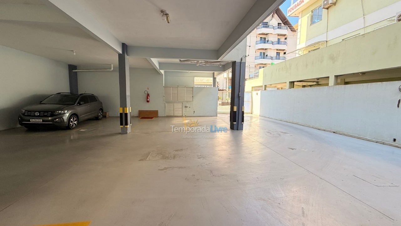 Apartamento para aluguel de temporada em Bombinhas (Praia de Bombas)