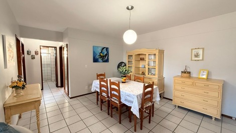 Apartamento à 50m do mar em Bombas