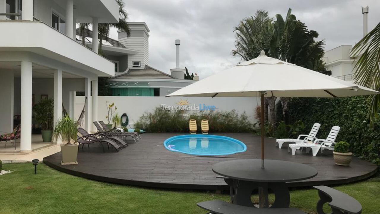 House for vacation rental in Florianopolis (Jurerê Internacional)