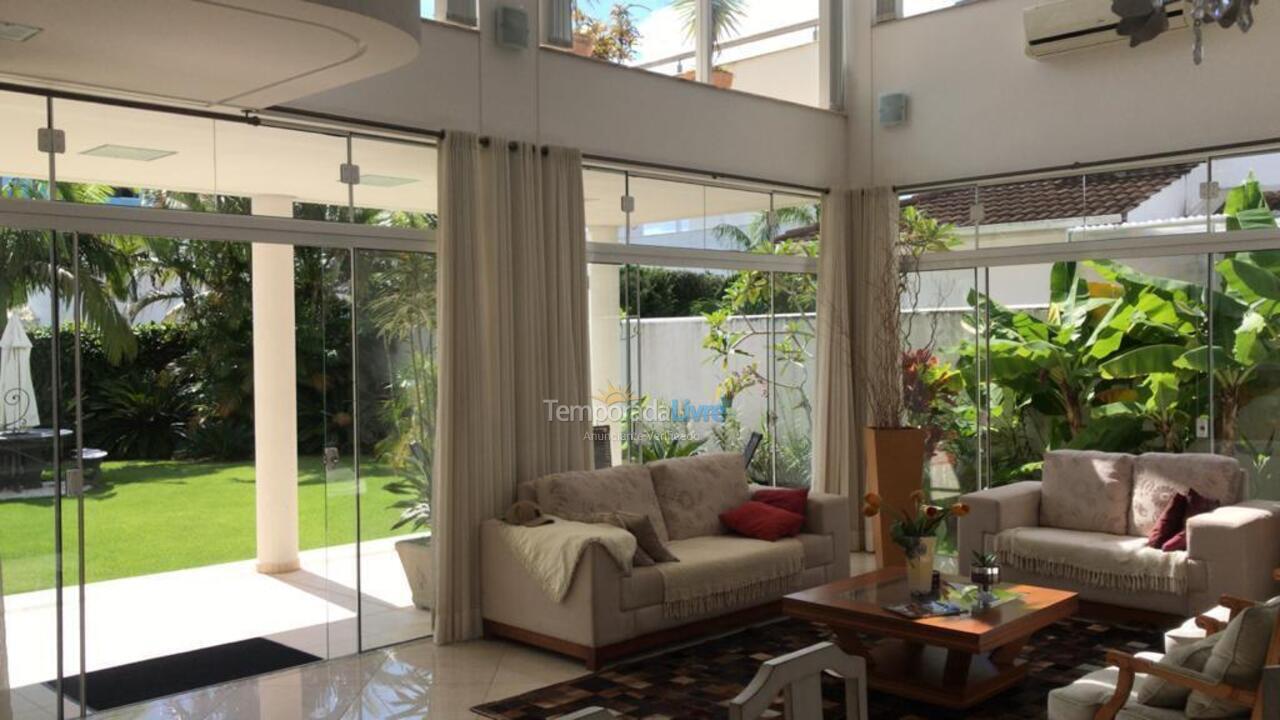 House for vacation rental in Florianopolis (Jurerê Internacional)