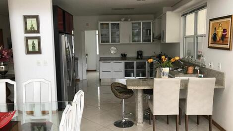 Luxury 6 Bedroom House in Jurerê Internacional