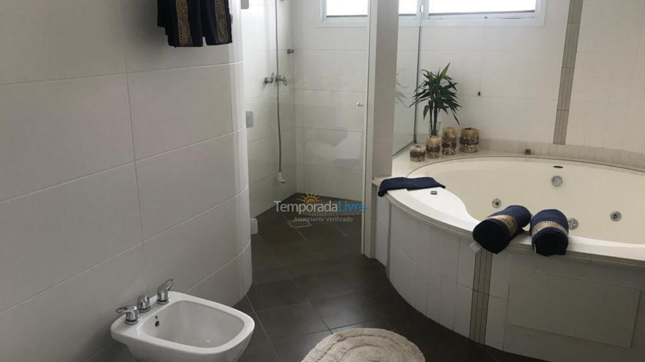 House for vacation rental in Florianopolis (Jurerê Internacional)