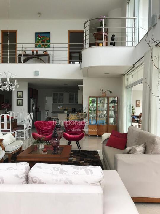 House for vacation rental in Florianopolis (Jurerê Internacional)