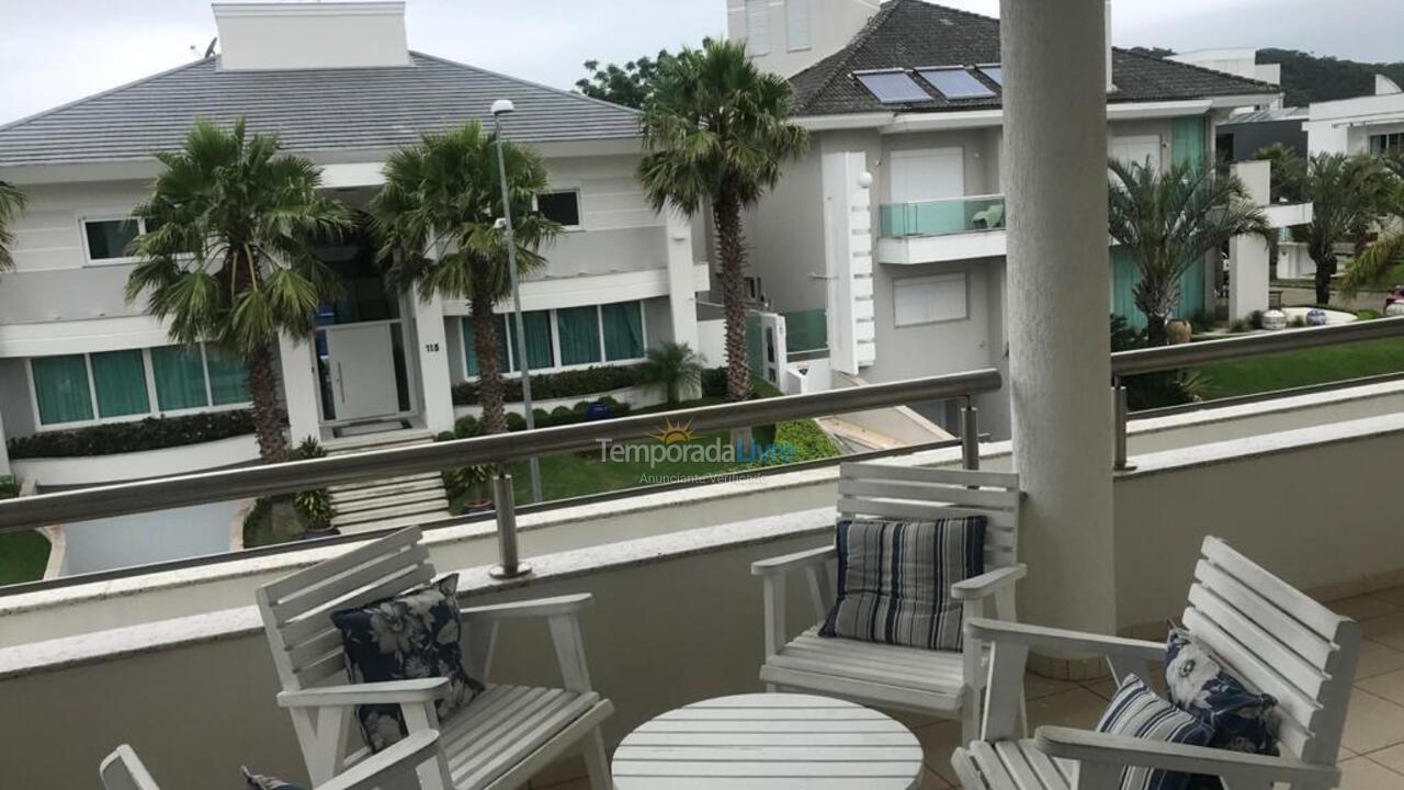 House for vacation rental in Florianopolis (Jurerê Internacional)