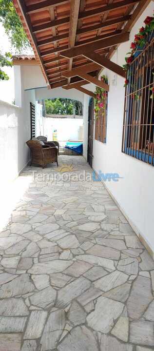 Casa para aluguel de temporada em Itanhaém (Jardim Regina)