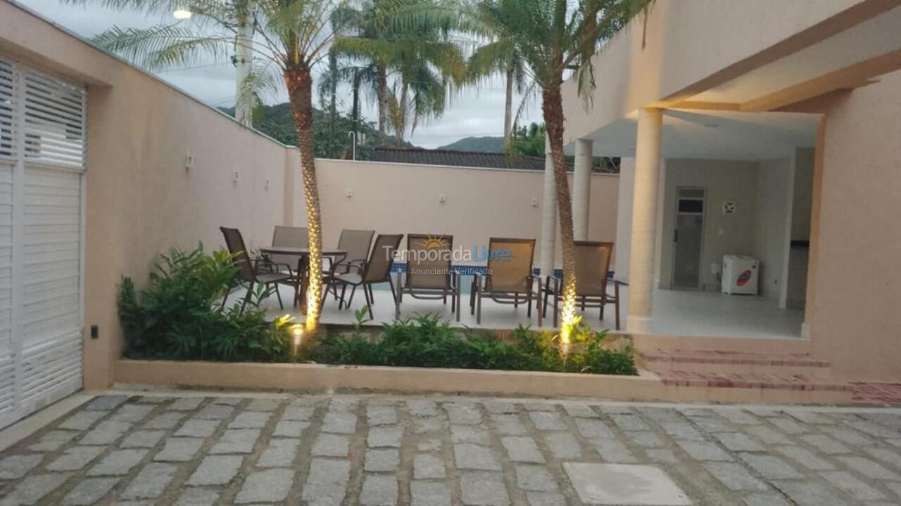 Casa para alquiler de vacaciones em São Sebastião (Juquehy)