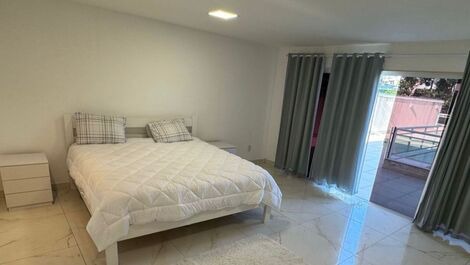 Exclusive beachfront mansion in the Maramar condominium!