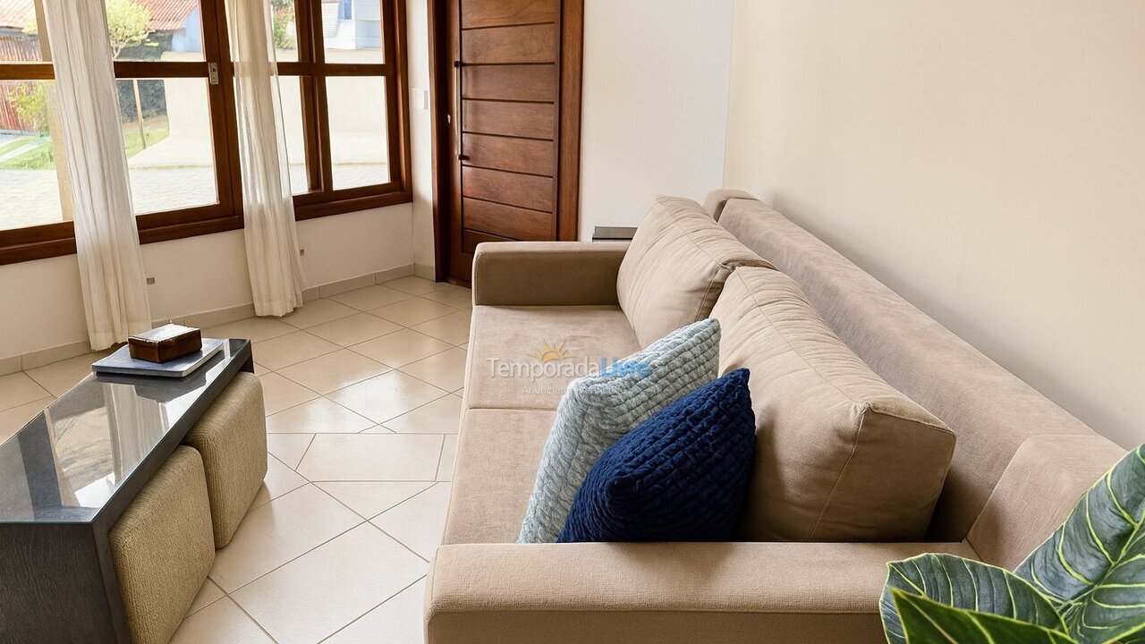 Casa para alquiler de vacaciones em São Sebastião (Praia da Boracéia)