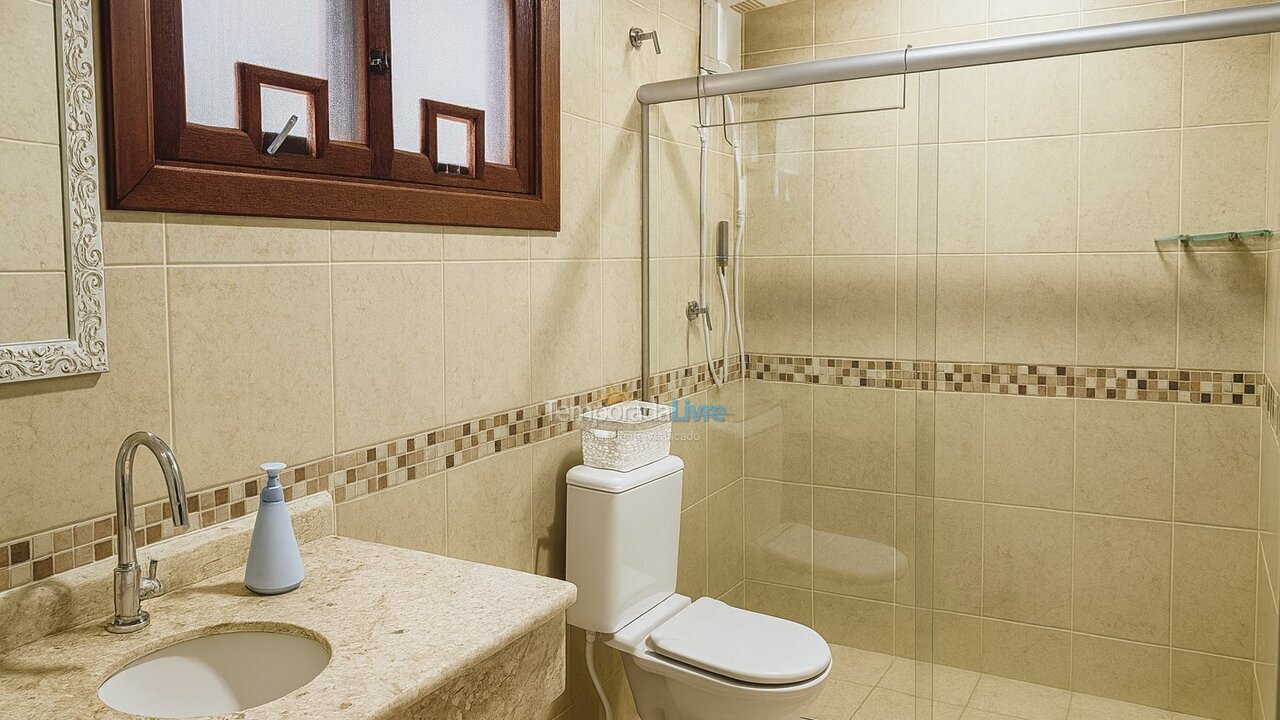 Casa para alquiler de vacaciones em São Sebastião (Praia da Boracéia)