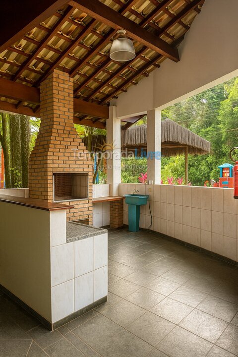 Casa para alquiler de vacaciones em São Sebastião (Praia da Boracéia)