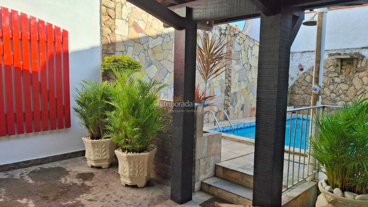 Casa para aluguel de temporada em Arraial do Cabo (Praia dos Anjos)