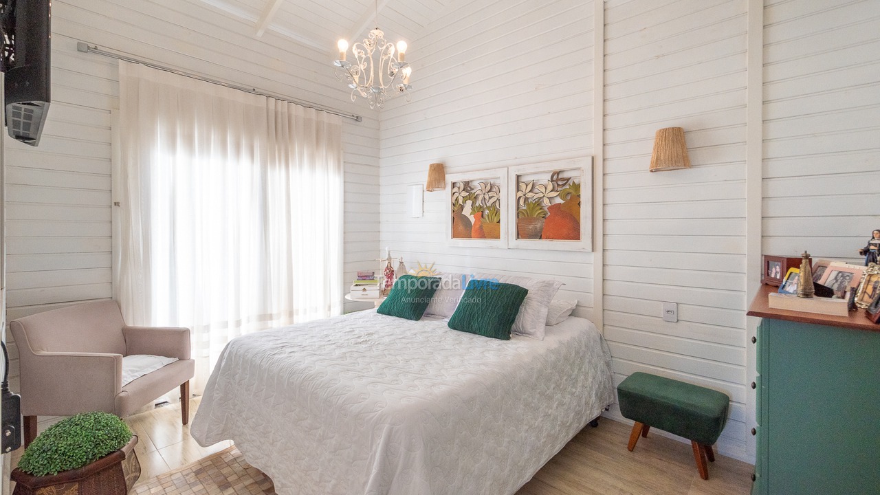House for vacation rental in Balneário Piçarras (Balneário Piçarras)