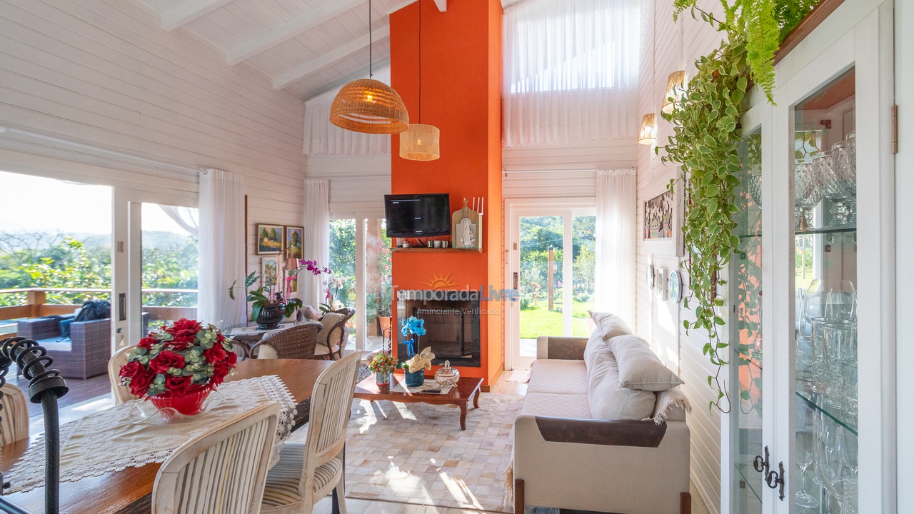 House for vacation rental in Balneário Piçarras (Balneário Piçarras)
