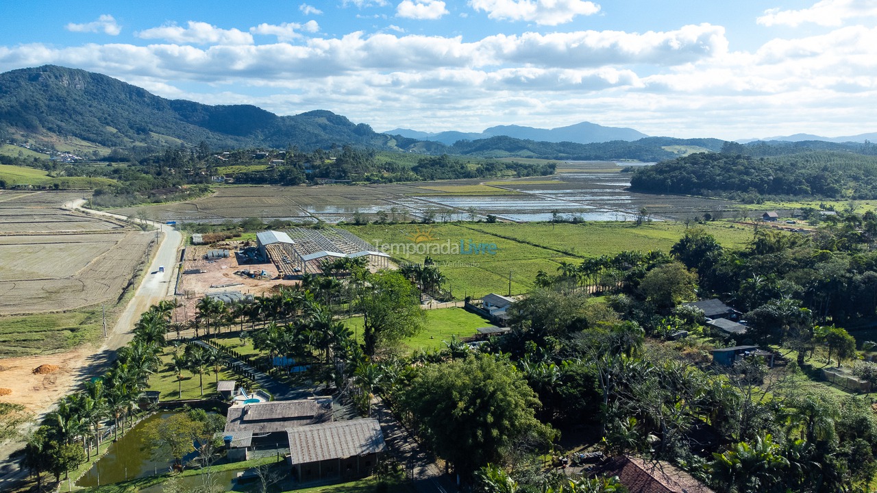 House for vacation rental in Balneário Piçarras (Balneário Piçarras)