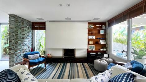 HIGH STANDARD HOUSE - BALEIA BEACH