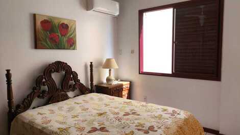 Apartamento 1Dormitório Pé na Areia em Canasvieiras