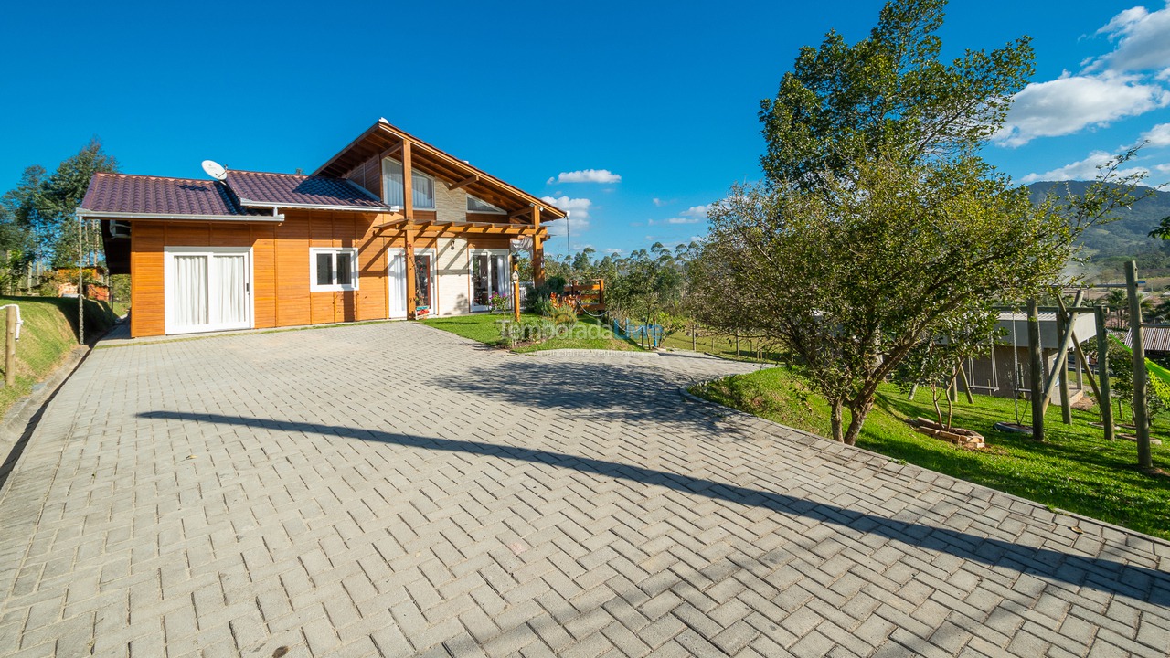 House for vacation rental in Balneário Piçarras (Balneário Piçarras)