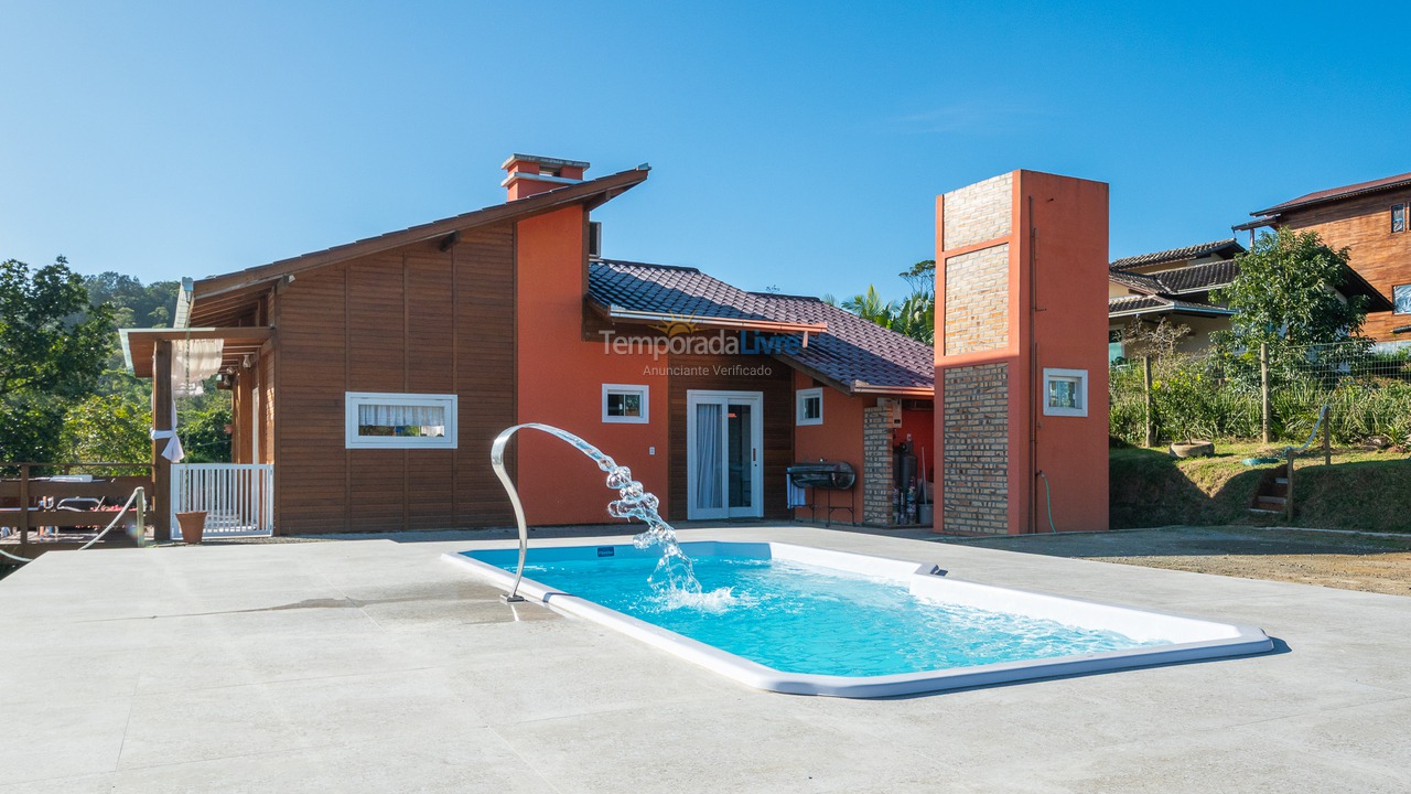 House for vacation rental in Balneário Piçarras (Balneário Piçarras)