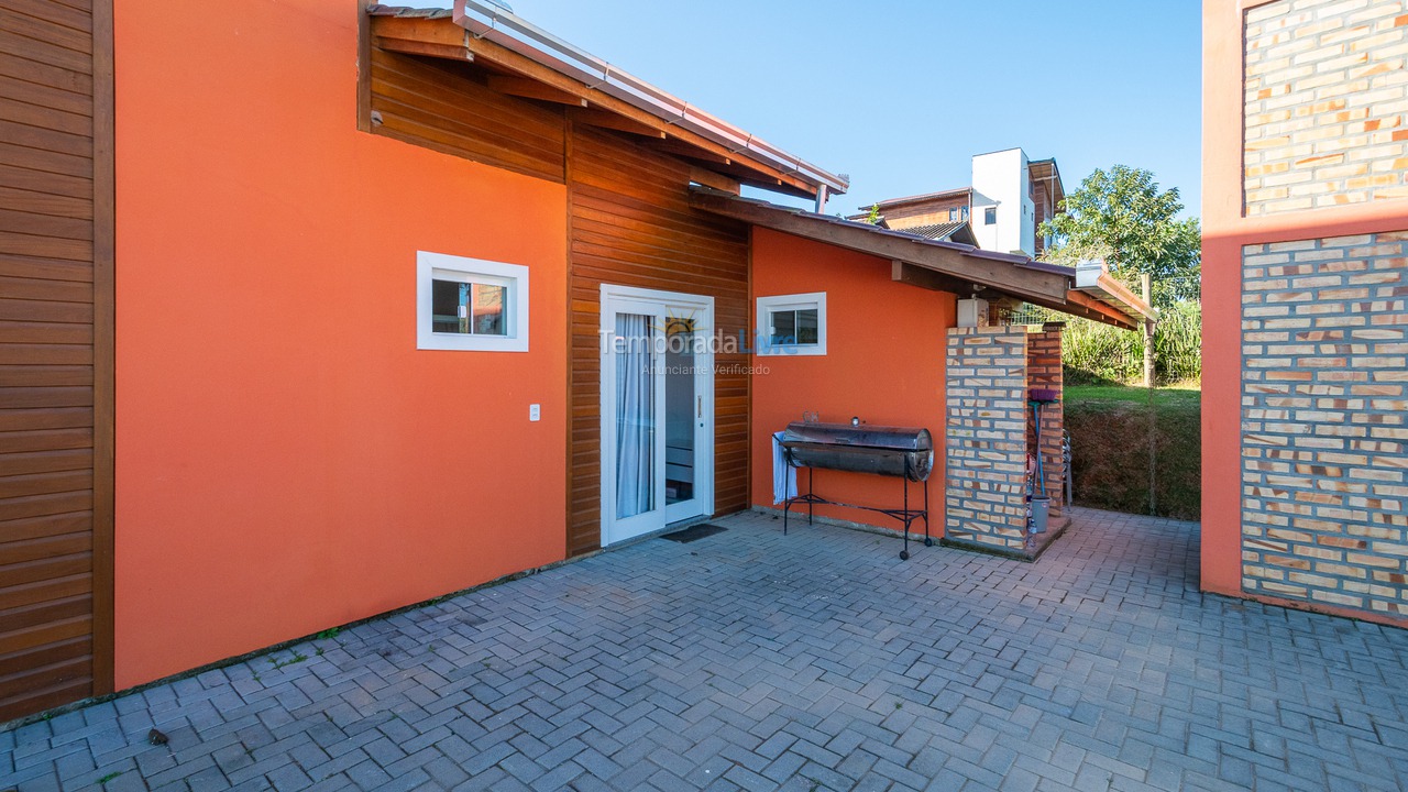 House for vacation rental in Balneário Piçarras (Balneário Piçarras)