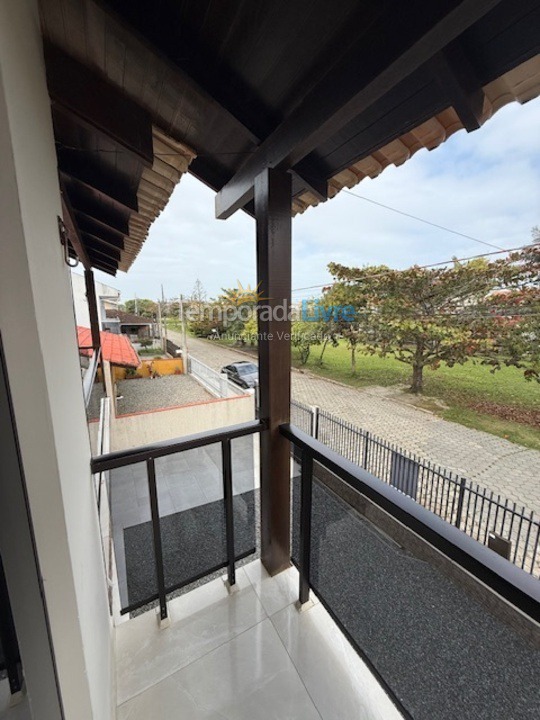 Casa para aluguel de temporada em São Francisco do Sul (Enseada)