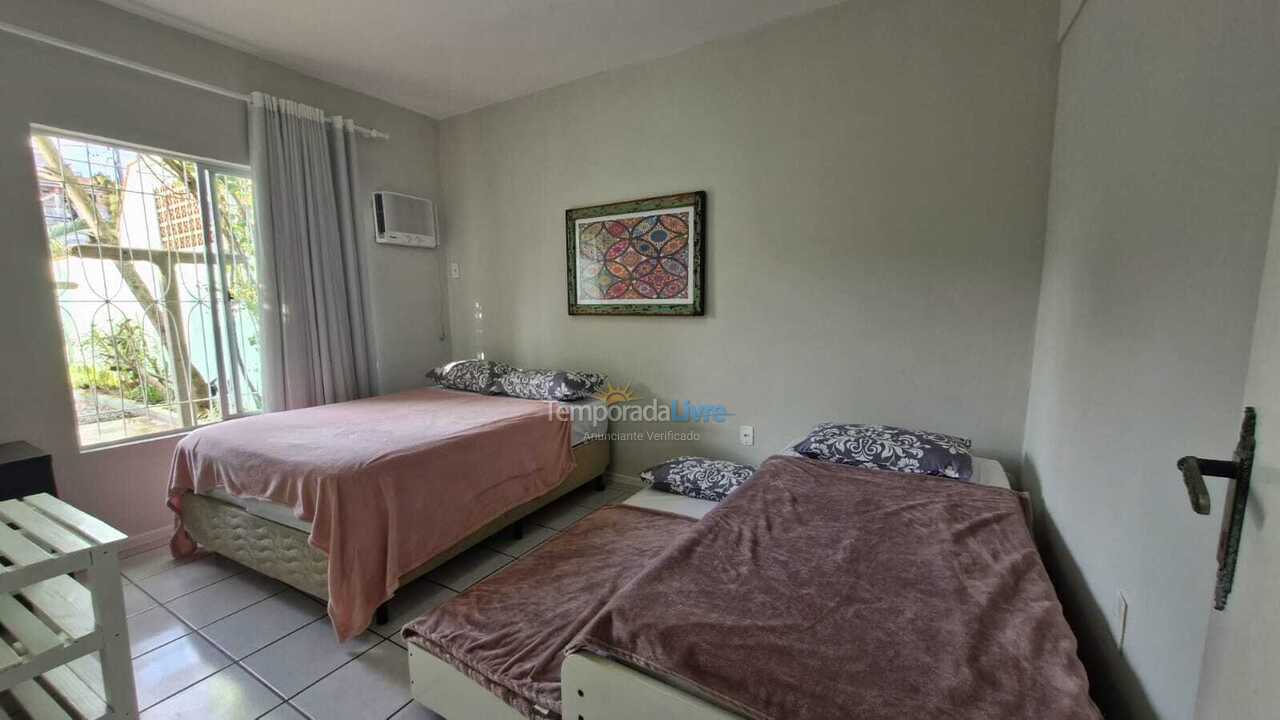 Casa para alquiler de vacaciones em Balneário Camboriú (Nações)