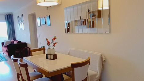 Sala de jantar (mesa extensível)