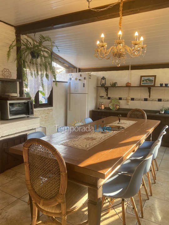 House for vacation rental in Imbituba (Praia do Rosa)