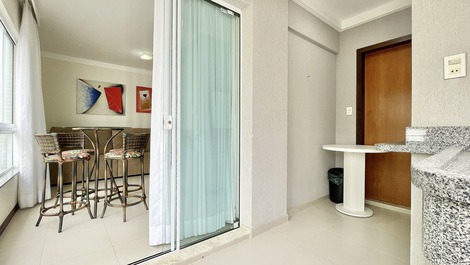 Alquiler por temporada 3 habitaciones Rua 319 Itapema Zona frente a la playa