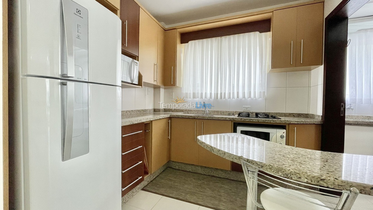 Apartamento para alquiler de vacaciones em Itapema (Meia Praia)