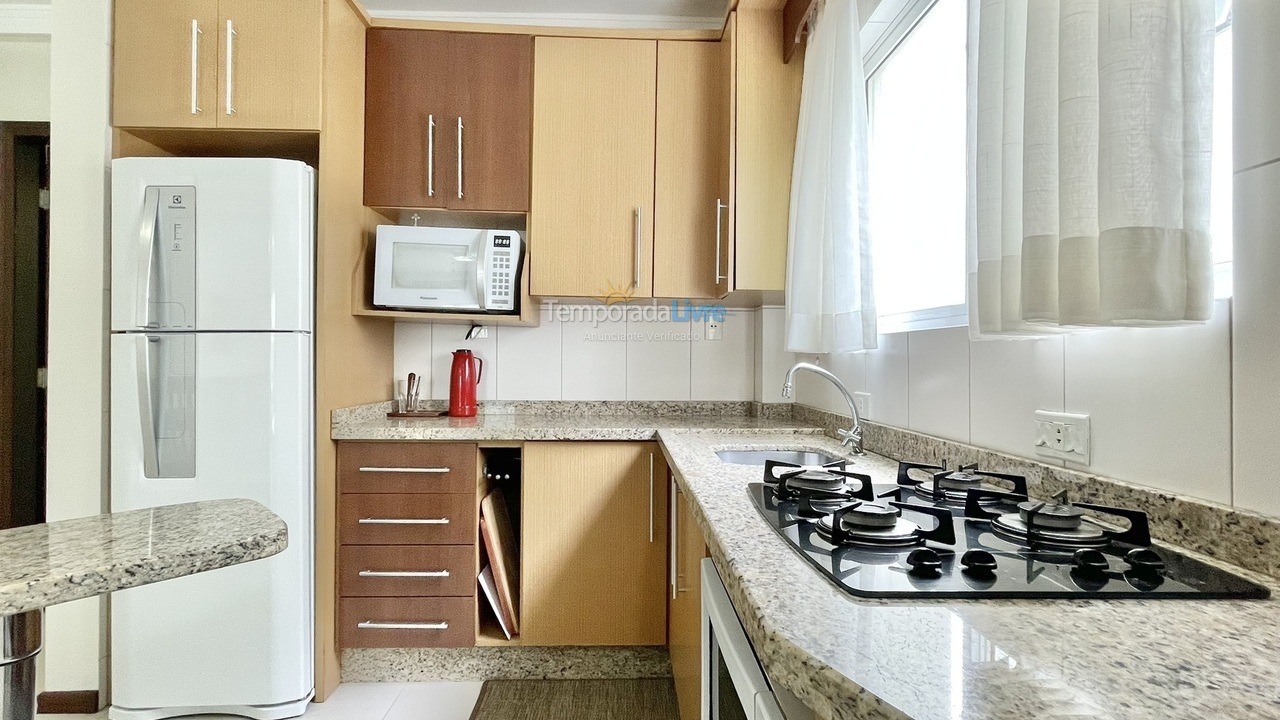 Apartamento para alquiler de vacaciones em Itapema (Meia Praia)