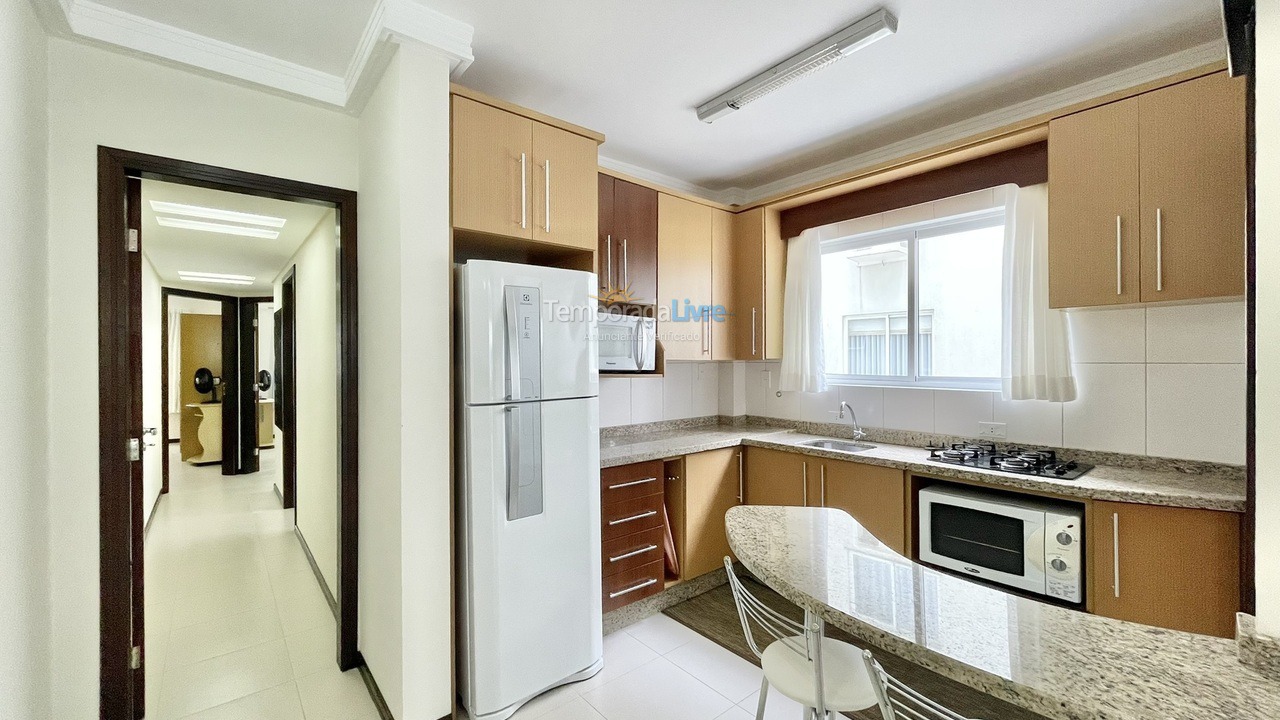 Apartamento para alquiler de vacaciones em Itapema (Meia Praia)