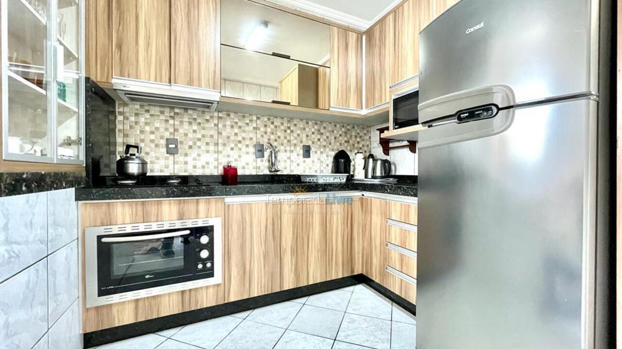 Apartamento para alquiler de vacaciones em Itapema (Meia Praia)