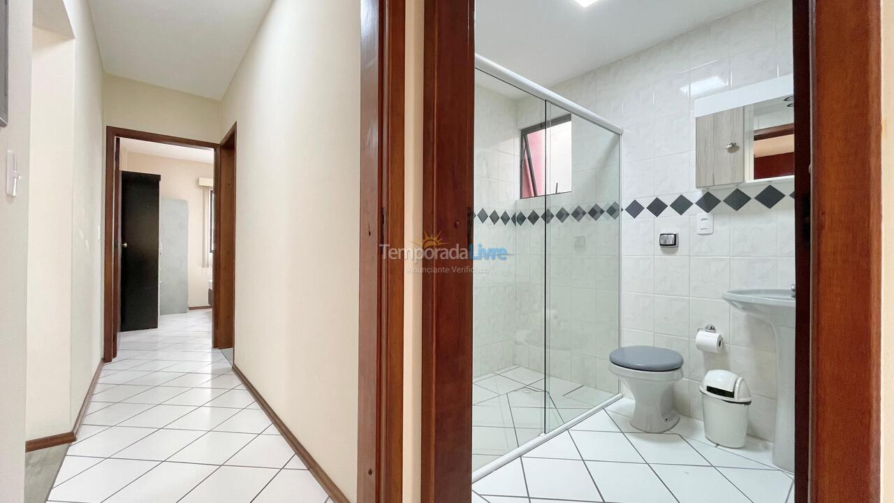 Apartamento para alquiler de vacaciones em Itapema (Meia Praia)