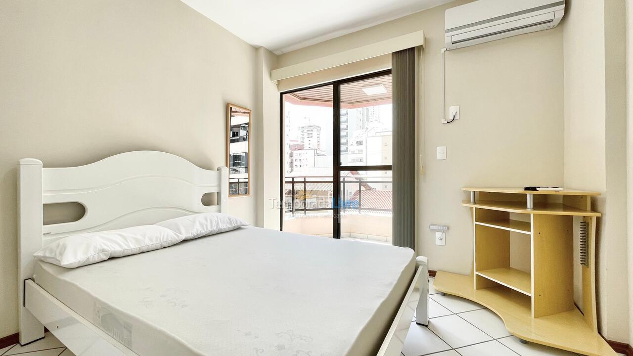 Apartamento para alquiler de vacaciones em Itapema (Meia Praia)