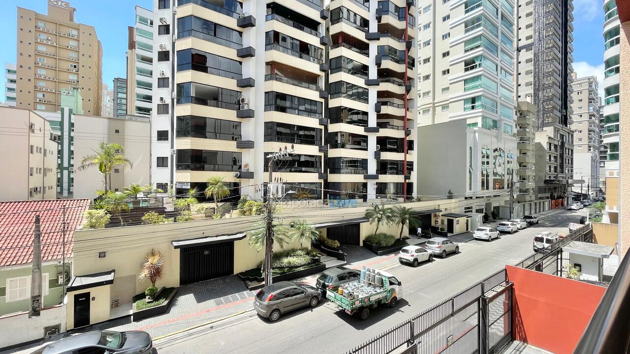 Apartamento para alquiler de vacaciones em Itapema (Meia Praia)