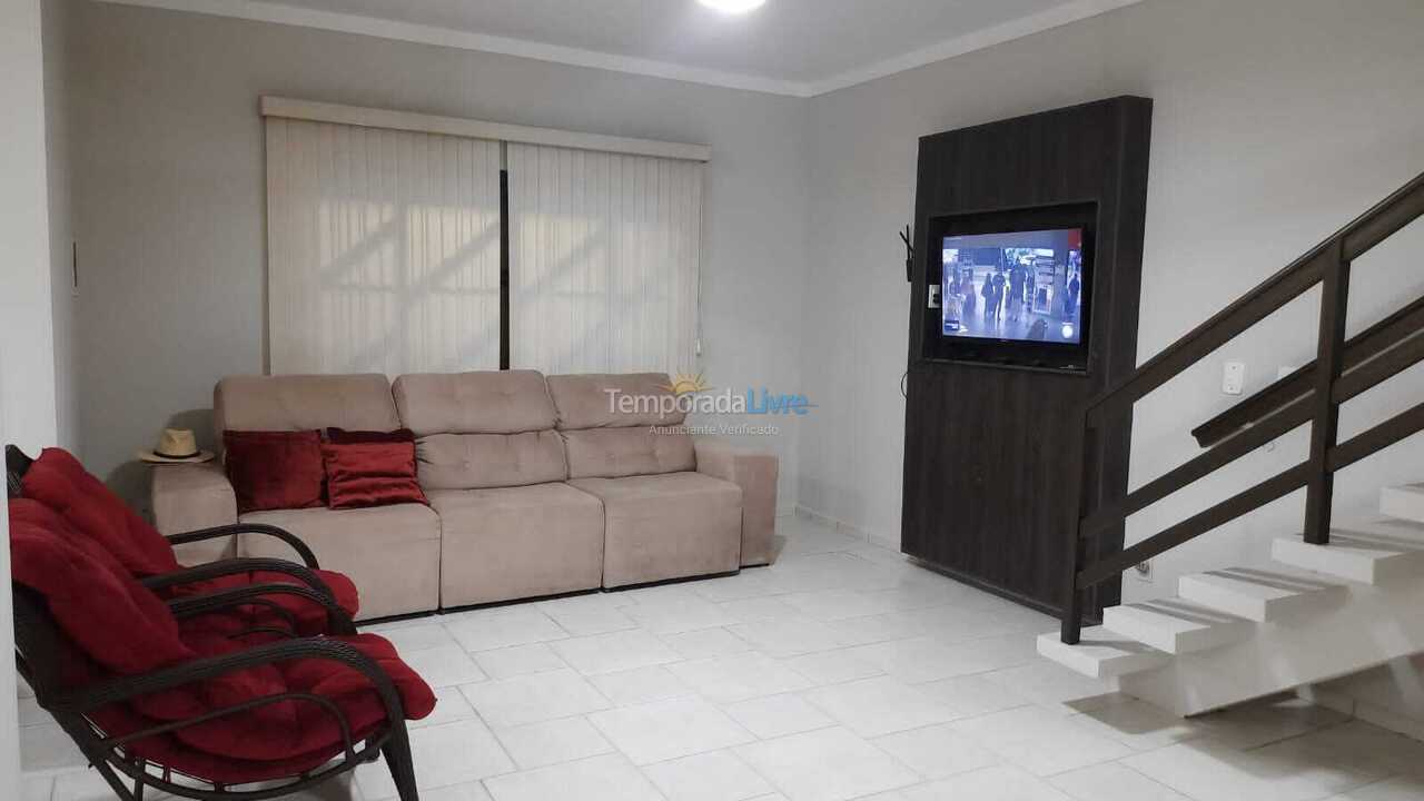 Casa para aluguel de temporada em São Francisco do Sul (Prainha)