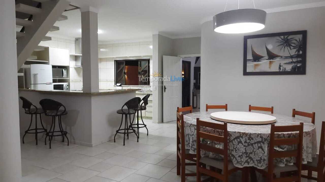 Casa para aluguel de temporada em São Francisco do Sul (Prainha)