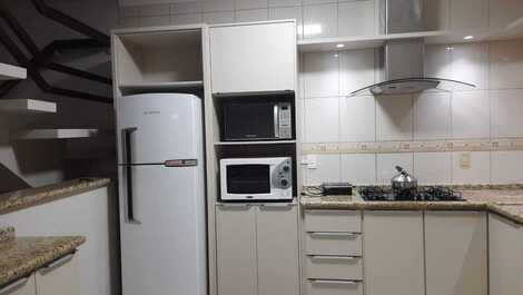 Excelente sobrado para temporada