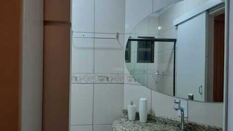 Excelente sobrado para temporada