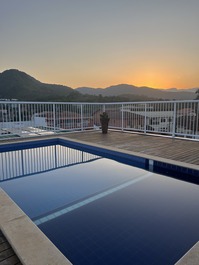 Sobrado 06 Superior Suites - Piscina